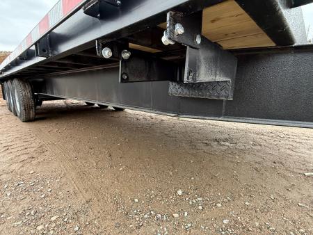 New 2027 Canada Trailers 8 1/2 x 28' Deckover Equipment Trailer