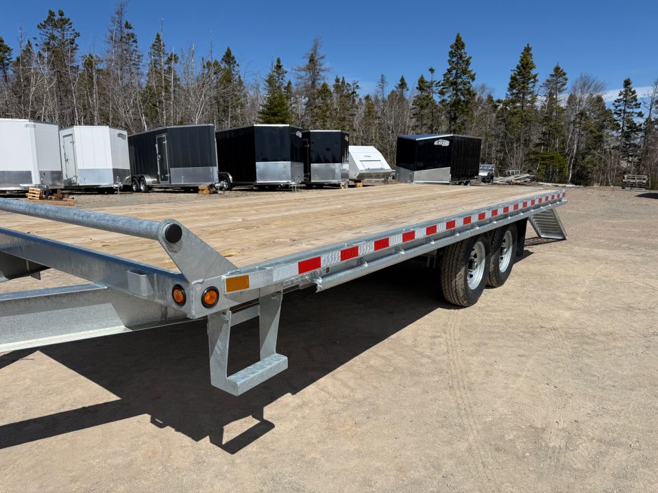 New 2026 Canada Trailers HD 8 1/2 x 20' Equipment 14,000 Lb Deckover Trailer with ramps