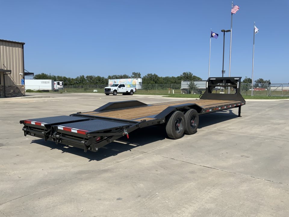 New 2027 MAXX-D 102 X 32 H9X Gooseneck Equipment Trailer