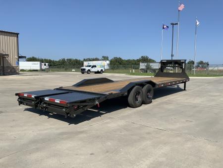 New 2027 MAXX-D 102 X 32 H9X Gooseneck Equipment Trailer
