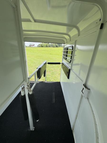 Used 2013 Bee K &K Horse Trailer