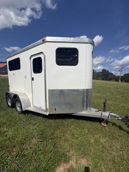 Used 2016 Adam 2 Horse Straight Load Horse Trailer