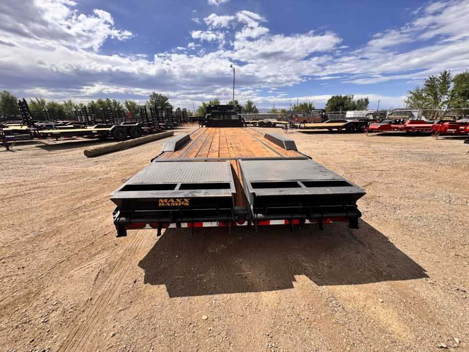 Used 2025 Diamond T 8.5-28 Gooseneck SKID-PRO Equipment/Buggy Hauler W/ MAXX Ramps 20K GVWR