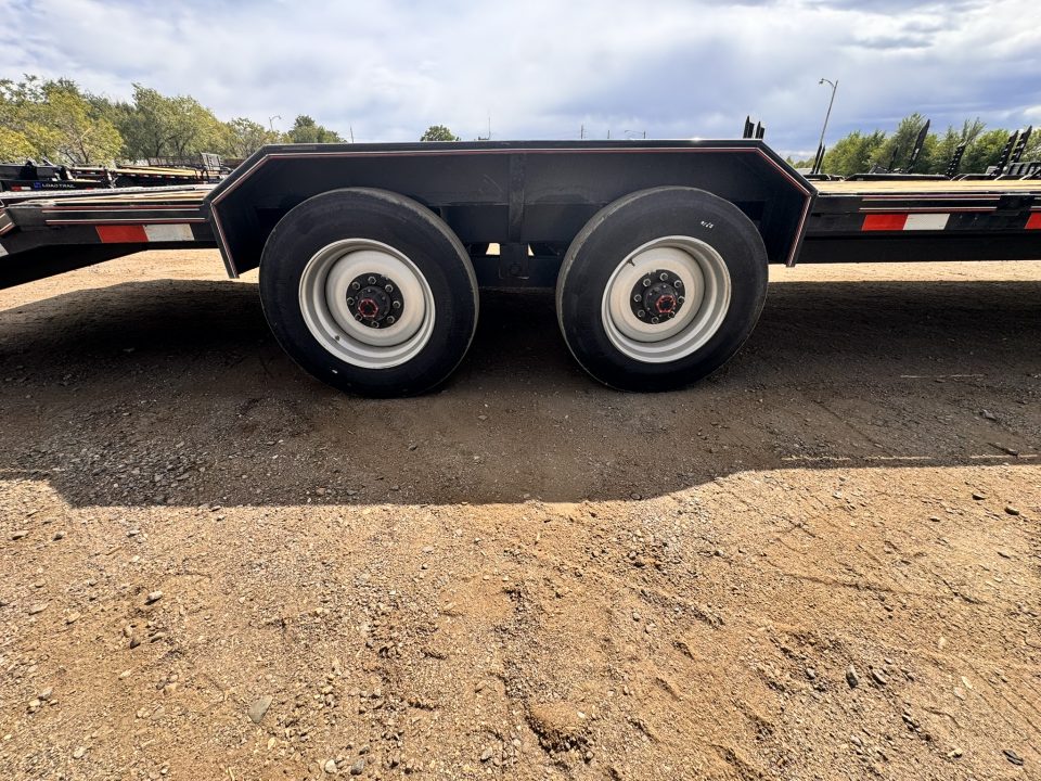 Used 2025 Diamond T 8.5-28 Gooseneck SKID-PRO Equipment/Buggy Hauler W/ MAXX Ramps 20K GVWR