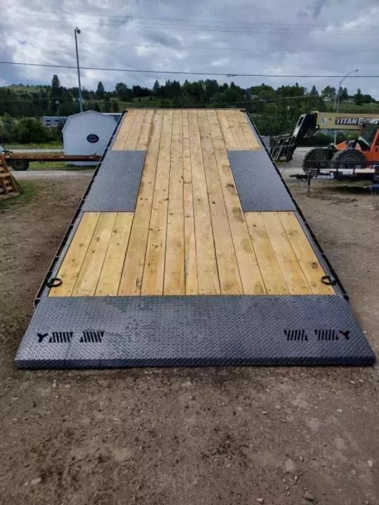 New 2027 Iron Bull 102"x22' Deckover Tilt Trailer