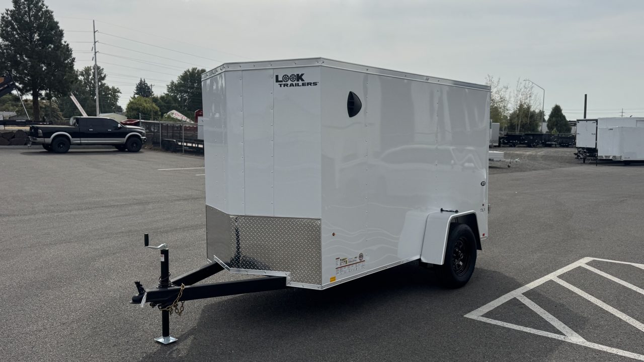 New 2026 Look Trailers 5 x 10 ST DLX Flat Top V-Nose 3K Cargo / Enclosed Trailer