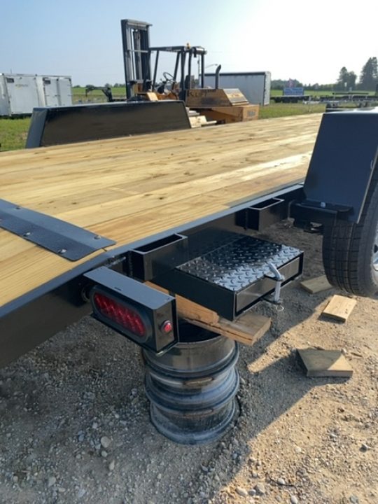 New 2027 AMO 20' 2- Car Hauler
