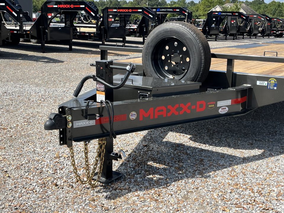 New 2027 MAXXD 102"X24' 17.5K Flatbed Trailer