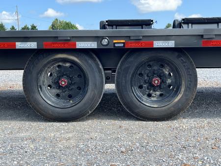 New 2027 MAXXD 102"X24' 17.5K Flatbed Trailer