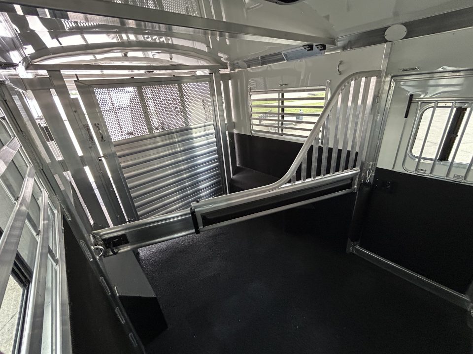 2027 8×37 Horse Livestock Trailer photo 8