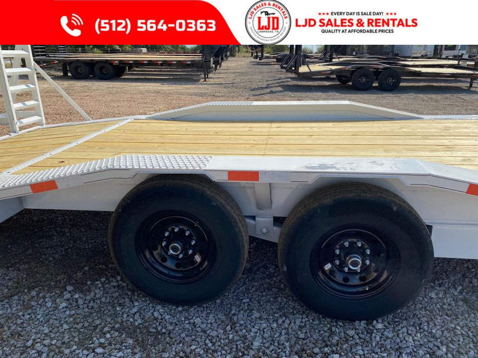 New 2026 Tiger - 102" X 24' Drive Over Fender - Equipment Trailer