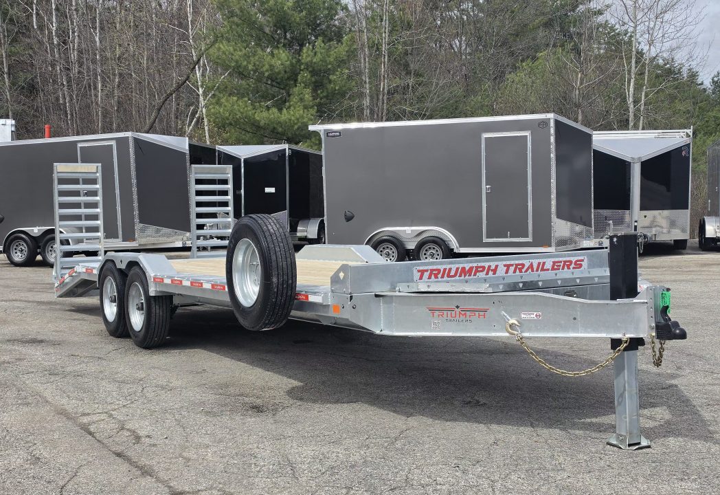 New 102X20+4 GALVANIZED DRIVE OVER EQUIPMENT TRAILER HYDRAULIC JACK 8 K AXLES 2026 TRIUMPH