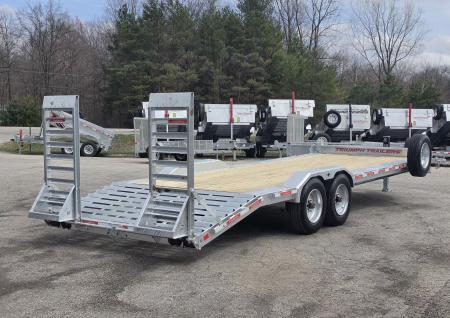 New 102X20+4 GALVANIZED DRIVE OVER EQUIPMENT TRAILER HYDRAULIC JACK 8 K AXLES 2026 TRIUMPH