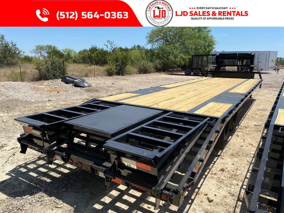 New 2027 Coffee Creek MFG 102" x 30' Gooseneck Flatbed Deckover Trailer