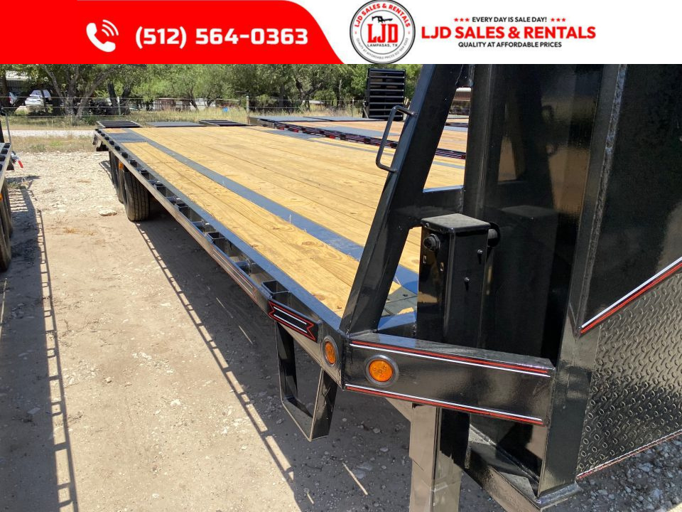 New 2027 Coffee Creek MFG 102" x 30' Gooseneck Flatbed Deckover Trailer