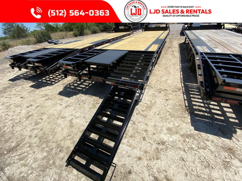 New 2027 Coffee Creek MFG 102" x 30' Gooseneck Flatbed Deckover Trailer
