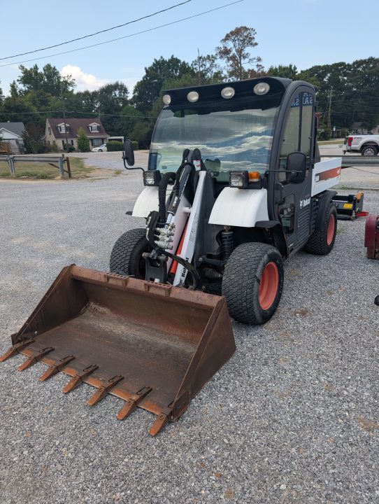 Used 2016 Bobcat TOOLCAT 5600 Hi-Flow Tractor