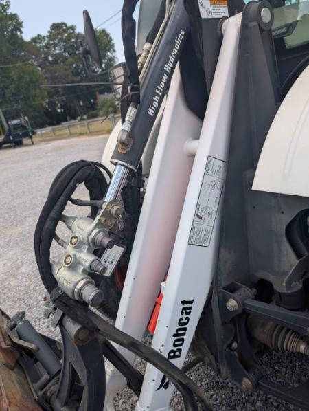 Used 2016 Bobcat TOOLCAT 5600 Hi-Flow Tractor