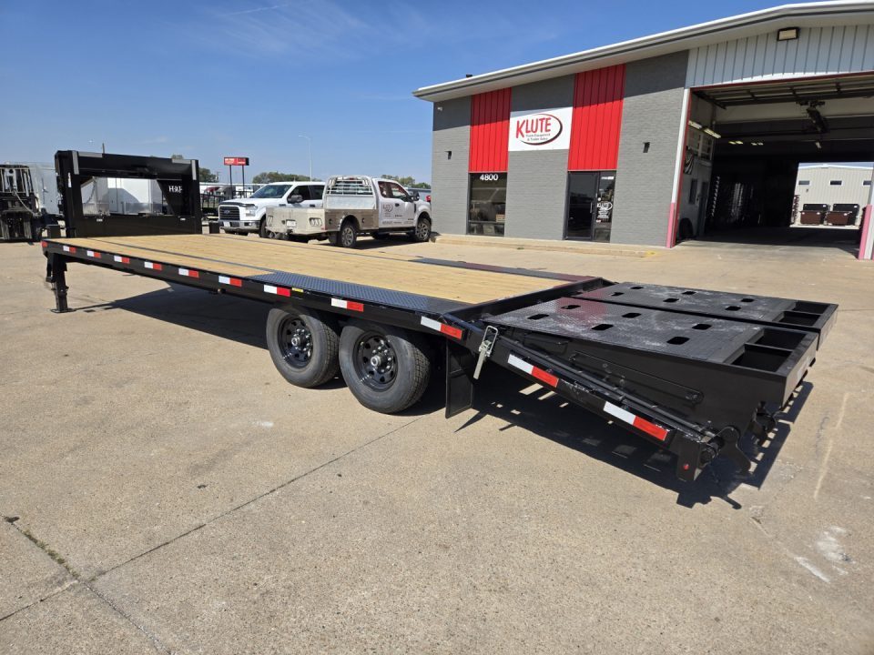 New 2027 H&H Trailers 102x20+5 Low Profile Dovetail Super Deluxe Ramps Gooseneck 15K Equipment Trailer