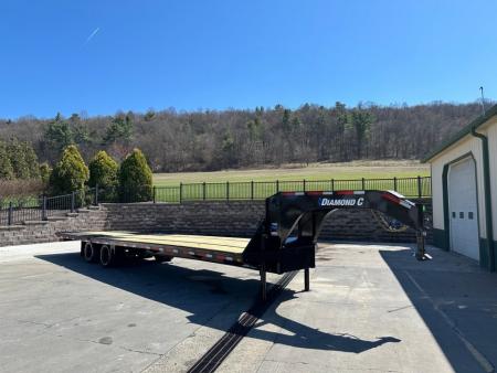 New Diamond C FMAX212 35' Gooseneck w/Hydraulic Dovetail - Pacesetter Edition