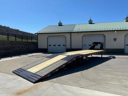 New Diamond C FMAX212 35' Gooseneck w/Hydraulic Dovetail - Pacesetter Edition