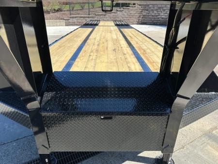 New Diamond C FMAX212 35' Gooseneck w/Hydraulic Dovetail - Pacesetter Edition