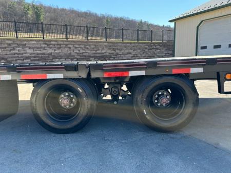 New Diamond C FMAX212 35' Gooseneck w/Hydraulic Dovetail - Pacesetter Edition
