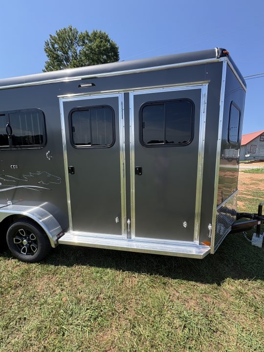 New 2027 Homesteader Trailer 214FB Horse Trailer
