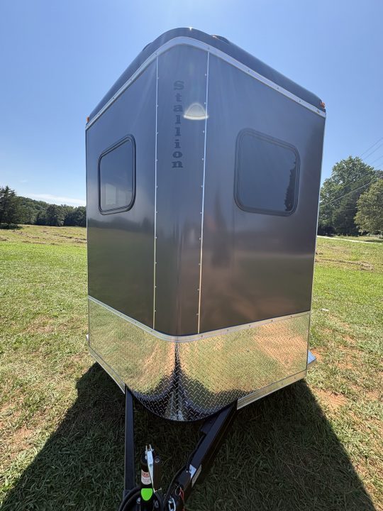 New 2027 Homesteader Trailer 214FB Horse Trailer