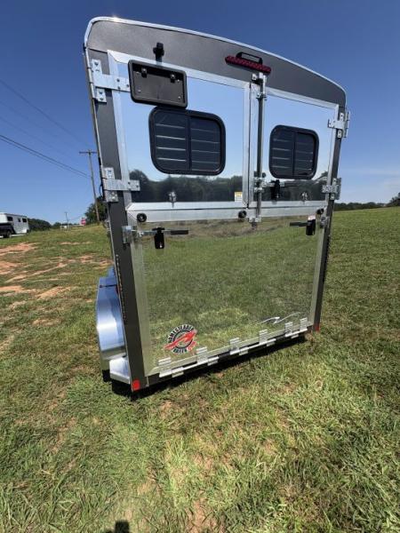 New 2027 Homesteader Trailer 214FB Horse Trailer