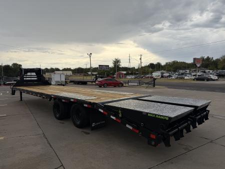 New #392782 2027 LOAD TRAIL GP 32 X 102 DUAL TANDEM LOW-PRO 30K GOOSENECK W/ UNDER FRAME BRIDGE & PIPE BRIDGE