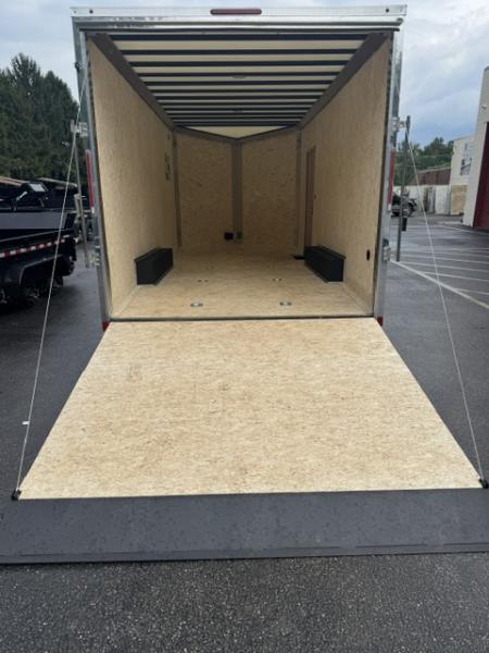 New 8.5 x 18 Look Element Se V-Nose Car Hauler 10k / Enclosed Car Trailer