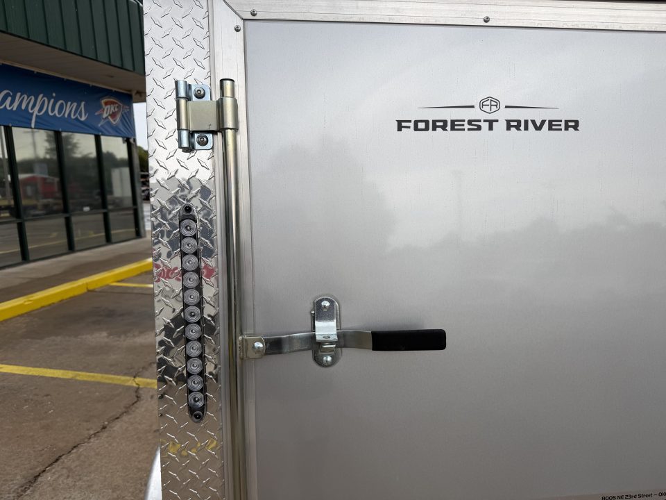 4×6 Enclosed Cargo Trailer photo 9