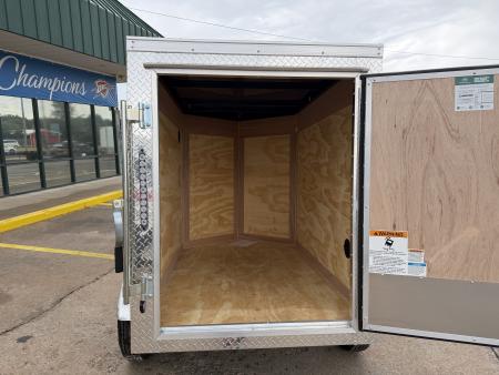 New #097934 2027 FOREST RIVER SA 4 X 6 SINGLE AXLE ENCLOSED 2K W/ REAR BARN DOOR