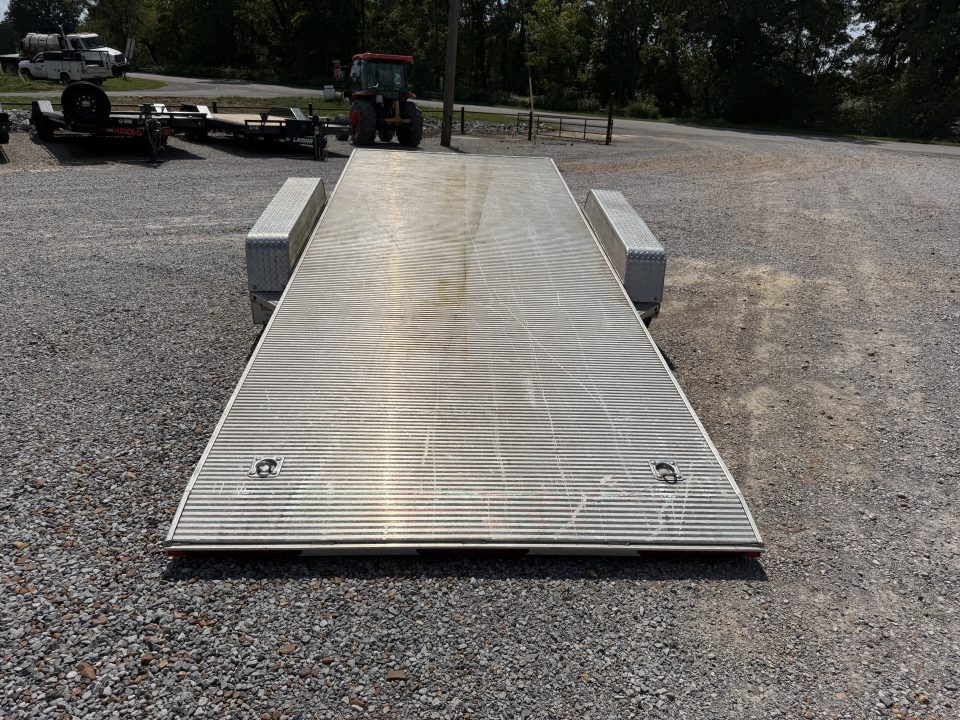 Used 2018 Bear Track 82"X20' 7K GVWR Aluminum Tilt Trailer
