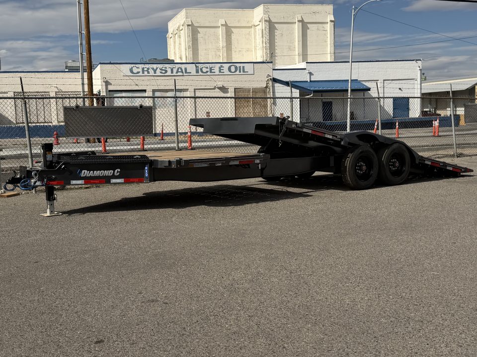 New 2027 Diamond C HXD 102"x24' - 23K Equipment Tilt Trailer