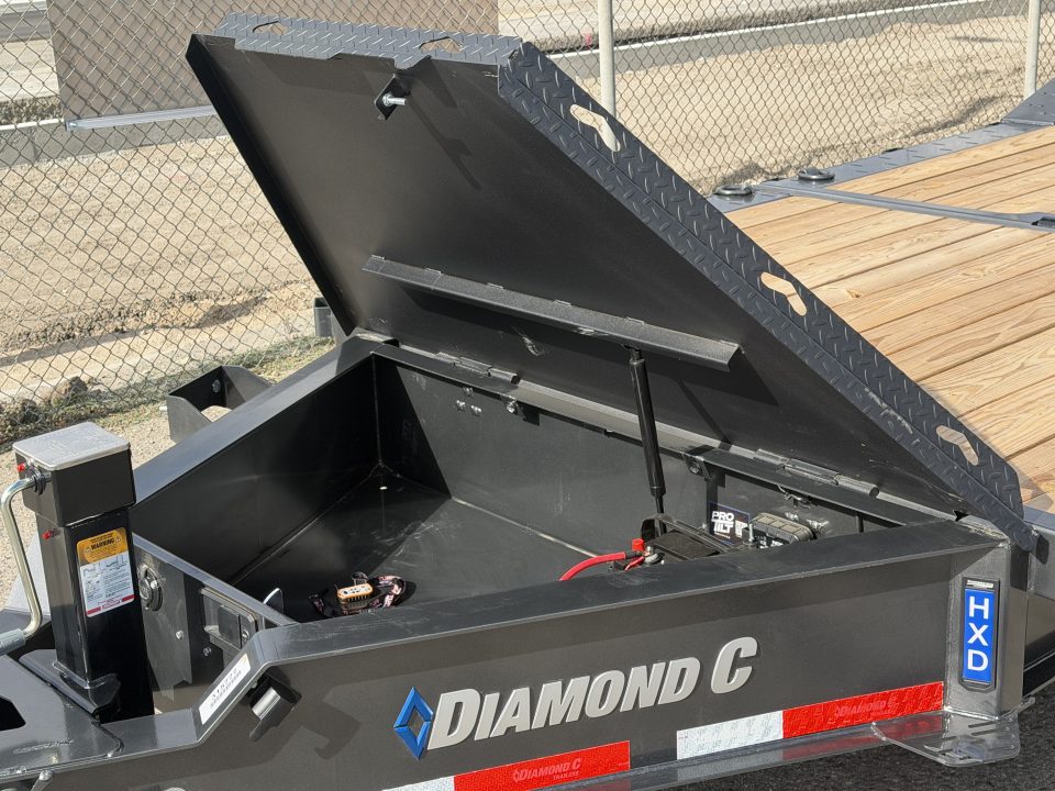 New 2027 Diamond C HXD 102"x24' - 23K Equipment Tilt Trailer