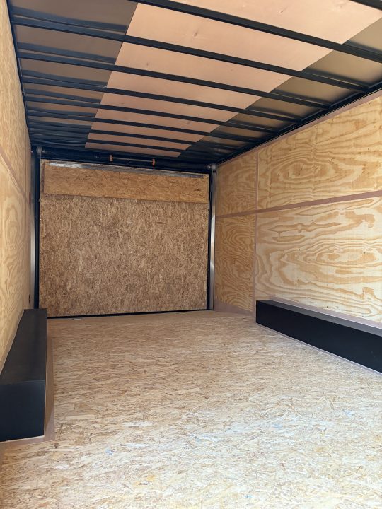 2027 Interstate Trailers SFC820TA3XLT photo 3