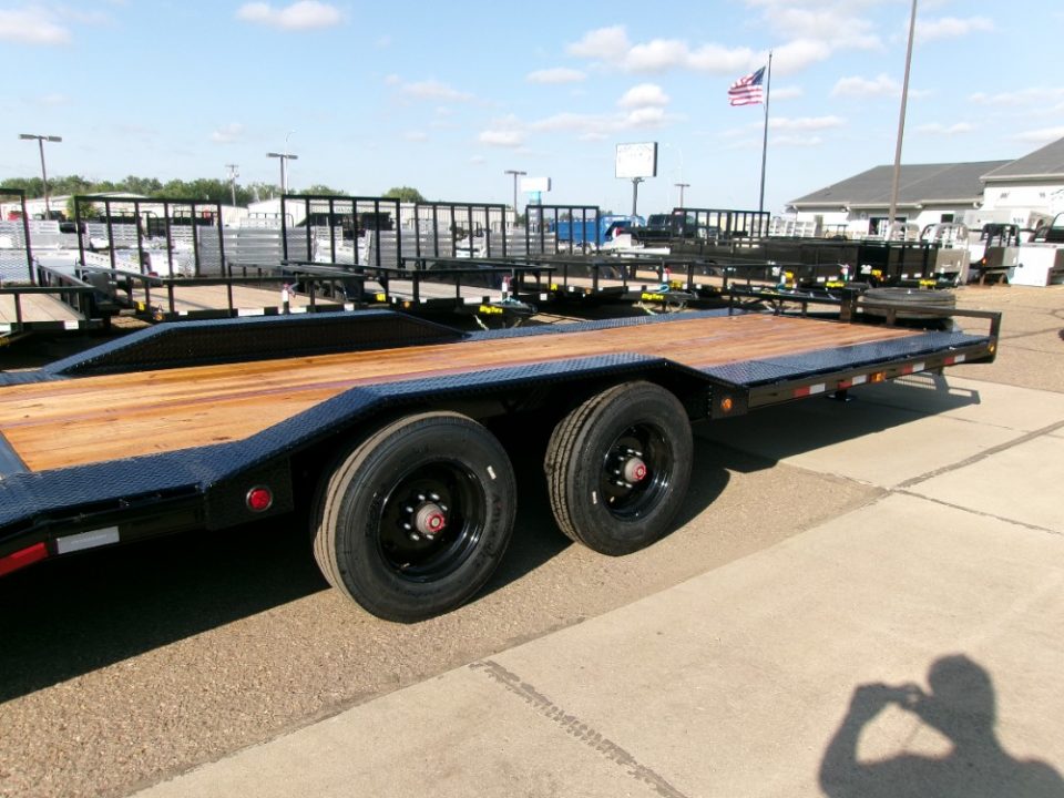 New 2027 PJ Trailers H7P24S2BT5K-SP01 Equipment Trailer