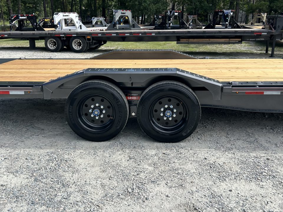 New 2027 Diamond C HXD Tilt Trailer, Drive Over Fender, Tilt Equipment Trailer with 8K Axles, (18ft + 4ft )