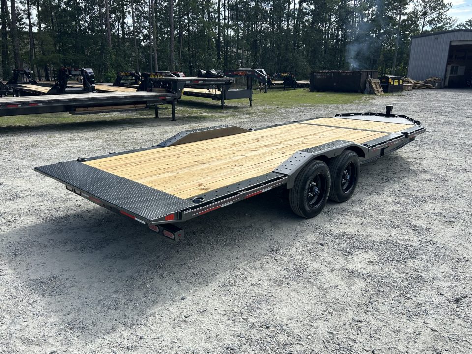 New 2027 Diamond C HXD Tilt Trailer, Drive Over Fender, Tilt Equipment Trailer with 8K Axles, (18ft + 4ft )