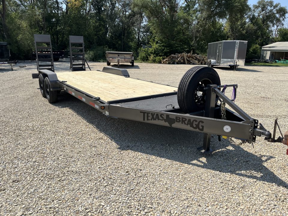 New 2026 Texas Bragg Trailers 83"x22' Boss Equipment Trailer