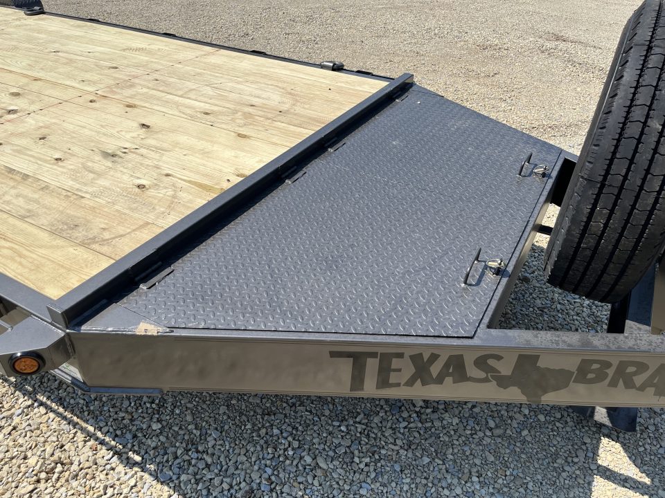 New 2026 Texas Bragg Trailers 83"x22' Boss Equipment Trailer