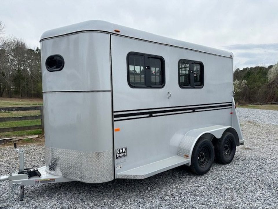 New 2027 Bee 2 Horse Slant Load w/Drops BP Horse Trailer
