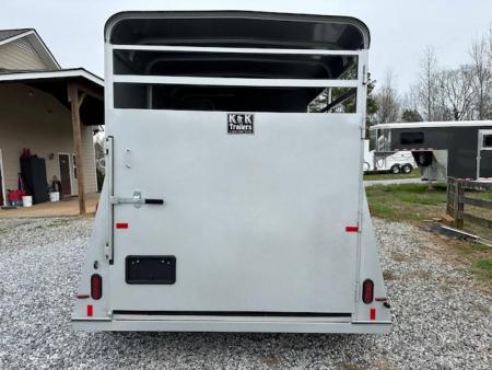 New 2027 Bee 2 Horse Slant Load w/Drops BP Horse Trailer