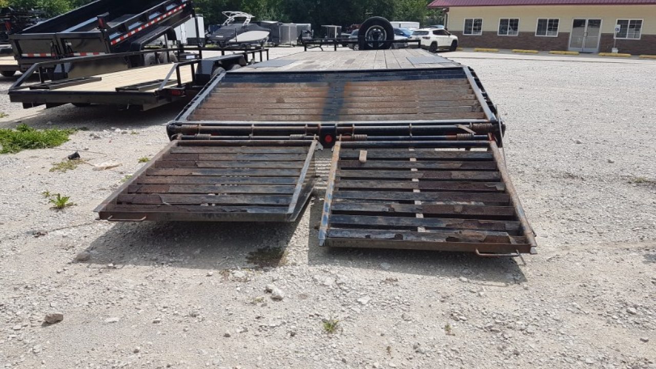 Used 2020 PJ Trailers 8.5 x 24 Deckover 14K Equipment Trailer