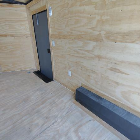 New 2026 Mammoth 8.5x18 TA ,7' interior height, 3.5k axles, ac/heat, 30 amp electrical package, .080 polycore Cargo / Enclosed Trailer