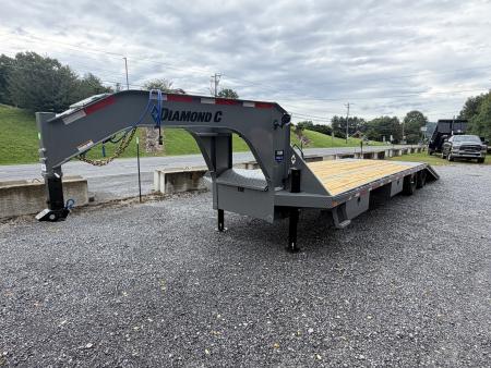New 2026 Diamond C FMAX212 GOOSENECK TRAILER PACESETTER HYDRO JACK AND DOVE , DISC BRAKES, WIRELESS REMOTE