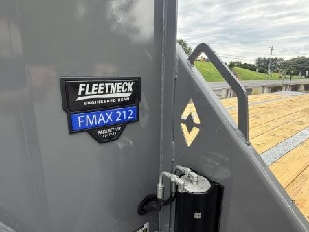 New 2026 Diamond C FMAX212 GOOSENECK TRAILER PACESETTER HYDRO JACK AND DOVE , DISC BRAKES, WIRELESS REMOTE