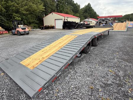 New 2026 Diamond C FMAX212 GOOSENECK TRAILER PACESETTER HYDRO JACK AND DOVE , DISC BRAKES, WIRELESS REMOTE